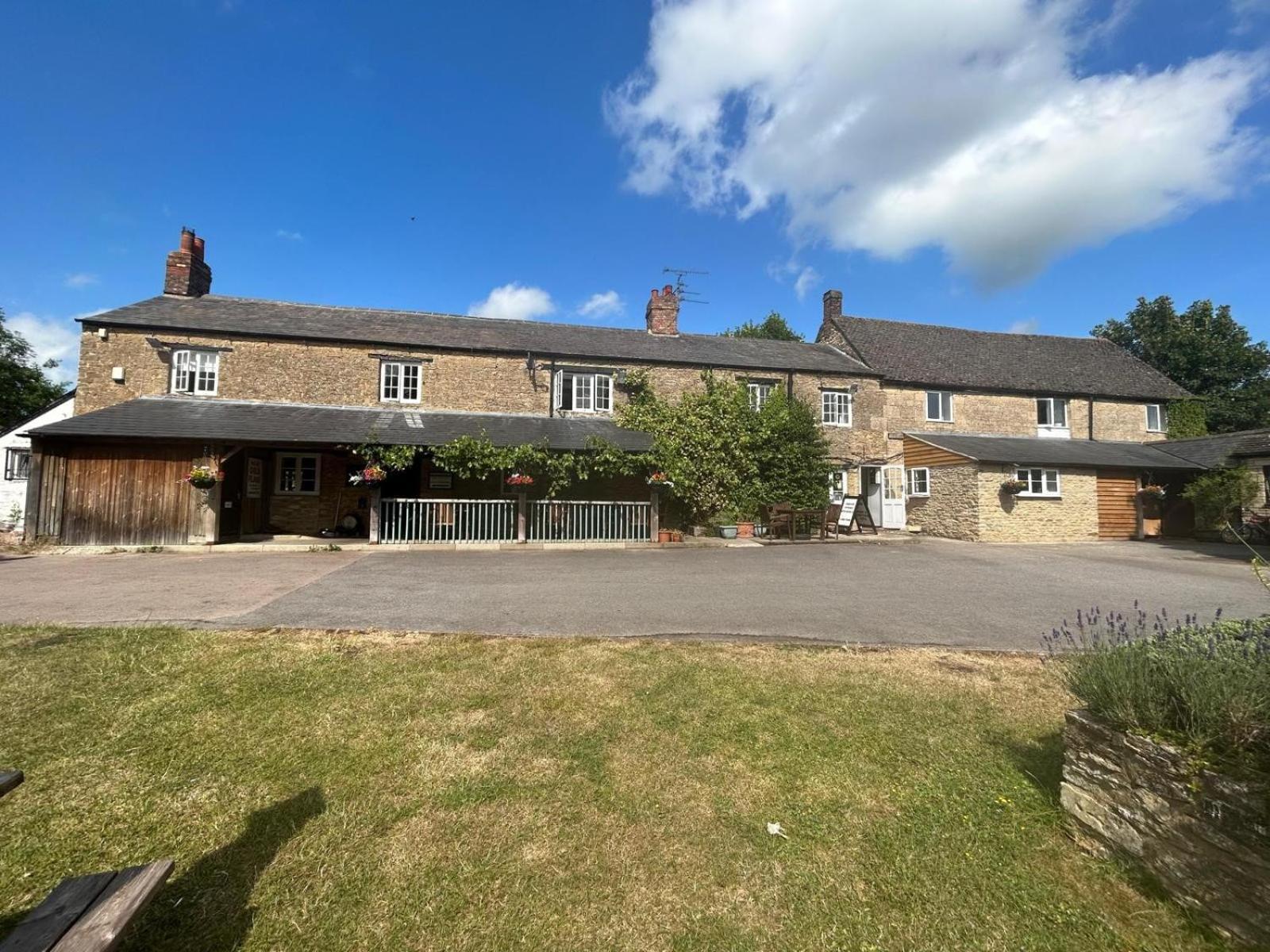 The Highwayman Hotel Kidlington Eksteriør billede
